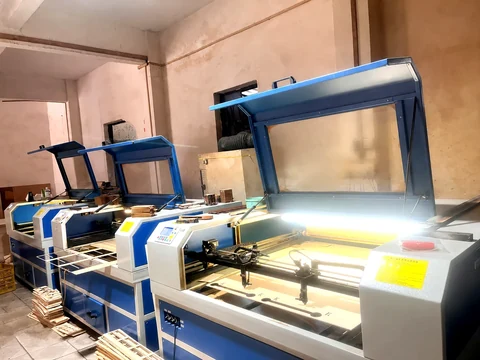 Laser cutting and wood material processing at Keren Crafts