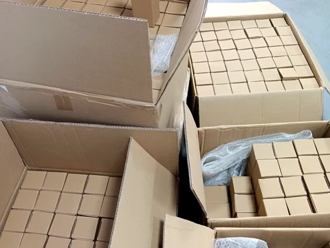Export packaging and shipment preparation at Keren Crafts